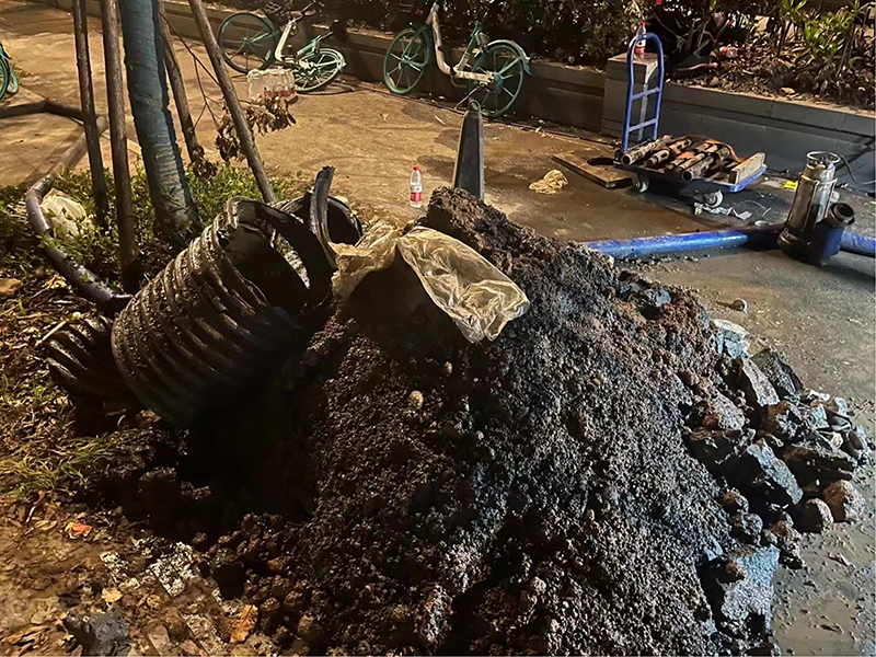 榆阳本地下水道疏通师傅，不通不收费【距您500米】